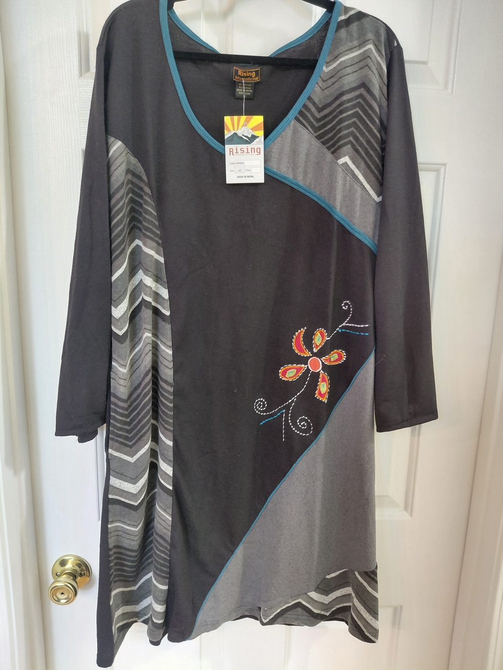 Rising INTERNATIONAL Black & Gray Embroidered Tunic Dress